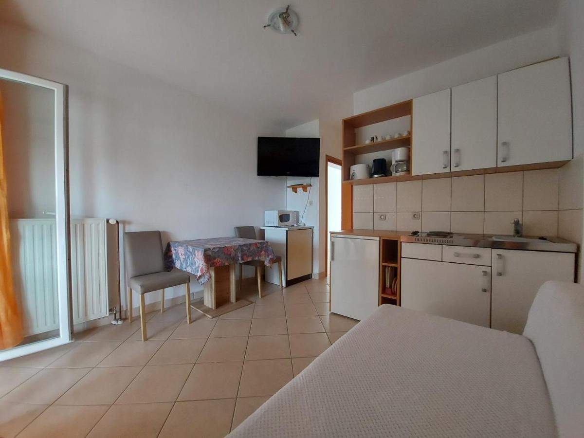 Apartment Pezic Krk Town Kültér fotó